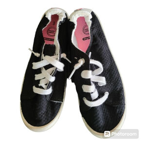 Size 3 Black Girls Tennis Shoes by Wonder Nation Non-Marking